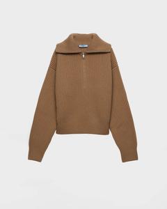 Кашемировый пуловер в рубчик Prada, верблюжий коричневый