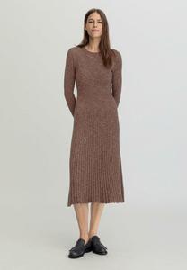 Платье-футляр hessnatur, коричневый