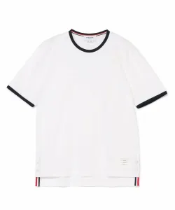 Футболка с коротким рукавом и контрастной отделкой, средней плотности.