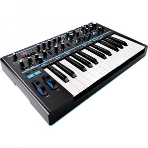 Синтезатор Novation Bass Station II Monophonic Analog BASS-STATION-II