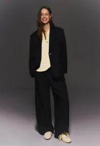 Блейзер Bershka, Black