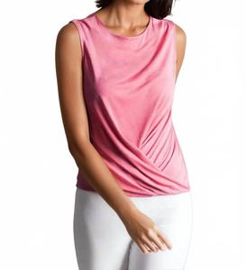 Футболка Boss Babe в цвете красное дерево Buki