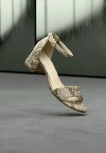 Сандалии Tamaris, Beige