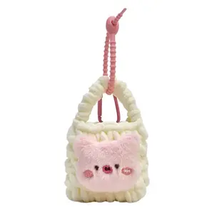 Плюшевый кулон в виде вязаной куклы высотой 5см OLOEY