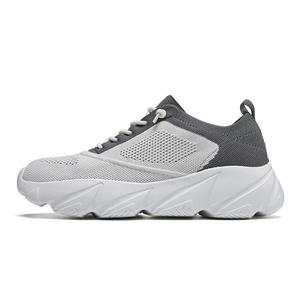 TONYBEAR Скользоустойчивые, износостойкие, дышащие, увеличивающие рост мужские кроссовки лоу-топ белые серые, цвет White Gray