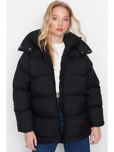 Пуховик trendyol, черный