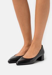 Туфли Tamaris, черный