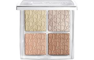 Тональное средство для усиления сияния и осветления тона кожи Natural 10g DIOR