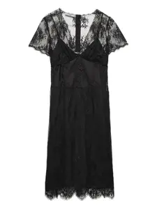 Мини-платье из кружева с зубчатым краем Prada, черный