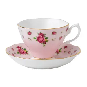 Новая чайная чашка Country Rose Pink Royal Albert с блюдцем, розовый