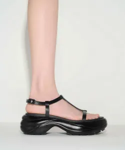 Спортивные сандалии на изогнутой платформе с Т-образным ремешком Charles & Keith, цвет Black