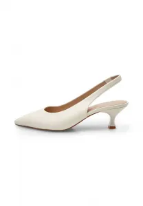 Классические каблуки Bata, Bianco