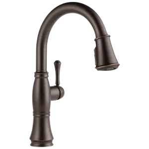 Кухонный смеситель Delta Cassidy с одной ручкой и технологией Shield Spray, venetian bronze
