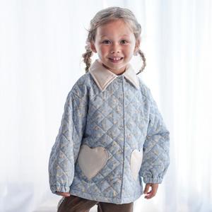 Стеганая куртка с карманом в форме сердца и небольшим цветочным принтом Branshes, цвет Saxophone