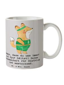 Кружка с изображением тренера по биатлону и надписью пастельно-серого цвета. Mr. & Mrs. Panda