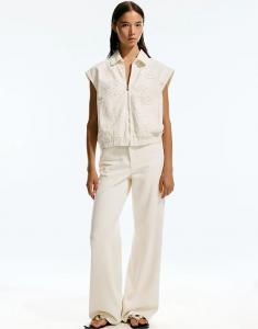 Жилет из хлопка с вышивкой Pull&Bear бежевого цвета