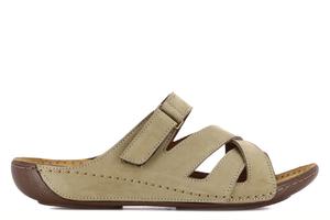 Сандалии на плоской подошве Anisa Casas, хаки