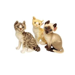 Кот 3 цветов сидит большой Inna marka