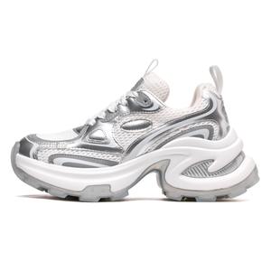 Женские низкие массивные кроссовки Silver White C°BANNER