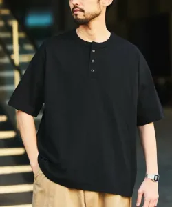 Футболка-поло STRATECH с воротником-хенли/Антибактериальная/Устойчивая к запахам/Антибактериальная/Защита от УФ-излучения/Приятная на ощупь/Влагоотводящая/Быстросохнущая 25SS Freak'S Store, цвет Black