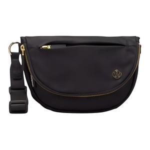 Lululemon Нейлоновая наплечная сумка через плечо унисекс черная с золотом, Black & Gold