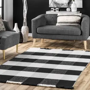 Ковер Fay Buffalo Plaid Fringe Area Rug nuLOOM, 152x244 см, черный