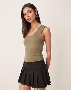 Двухслойный топ ASOS DESIGN с круглым вырезом цвета хаки