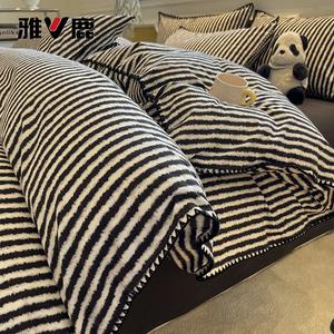 Yalu Комплект постельного белья 1,5 м, 4 предмета: простыня на резинке, пододеяльник 200x230 см