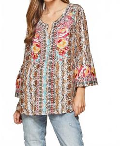 Змеиный принт Вышитая блузка в цвете мокко ANDREE BY UNIT, мокко
