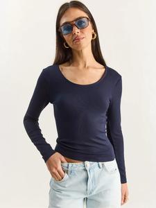 Bianco Lucci Лонгслив в морском синем цвете