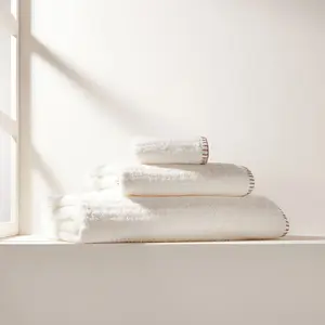 Хлопковое банное полотенце 550 гр/м2 Вышивка El Corte Inglés, бежевый