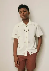 Рубашка прямого кроя с коротким рукавом и вышивкой по всей поверхности. Next, Ecru Eid