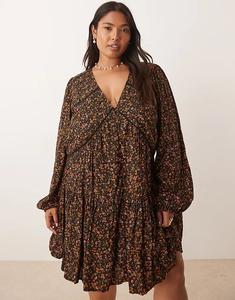 Платье-мини «Nobody's Child Plus Marley» в стиле бохо с V-образным вырезом и темным цветочным принтом