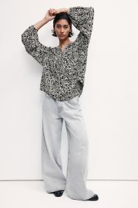 Блузка с объемными рукавами H&M, черный