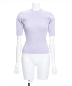 Вязаный топ с короткими рукавами и высоким воротником