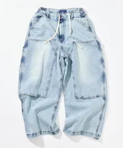 Очень широкие брюки-карандаш с изогнутым силуэтом и двойными коленями.