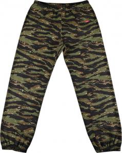 Спортивные брюки Supreme Small Box Sweatpant 'Tigerstripe Camo', разноцветный