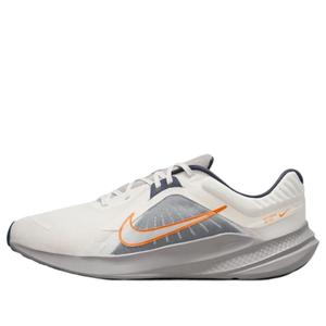 Кроссовки Nike Quest 5 'Light Grey'