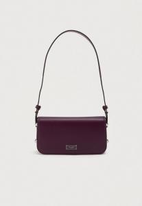 Сумка kate spade new york LIV SMOOTH LEATHER SHOULDER BAG, Purple Agate/Dark Purple