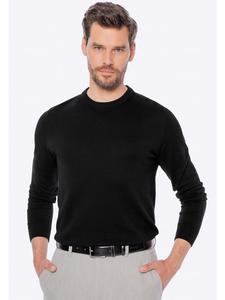 Свитер черного цвета Wittchen