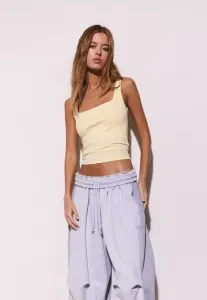 Майка с квадратным вырезом горловины Stradivarius, Light Yellow