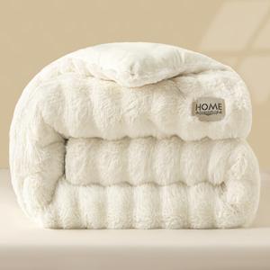 Disney Одеяло 180х200 см из мягкого плюша, вес 2,5 кг, для температур 11-25°C, цвет бежевый