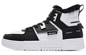 QIAODAN Нескользящие и износостойкие легкие высокие женские кроссовки черно-белого цвета