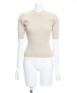 Вязаный топ с короткими рукавами и высоким воротником