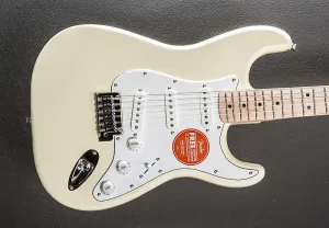 Squier Affinity Series Stratocaster - Олимпийский белый с кленовой накладкой