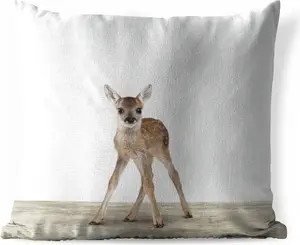 Подушка для улицы - Олень - Олененок - Животные - Девочки - Мальчики - Дети - 45x45 см - Водонепроницаемая - Подушка для отдыха - Подушка с фотографией - Декоративная подушка MuchoWow