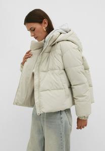 Зимняя куртка HOODED PUFFER Stradivarius, цвет beige