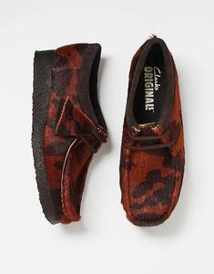 Кроссовки Clarks Originals Wallabee с коровьим принтом