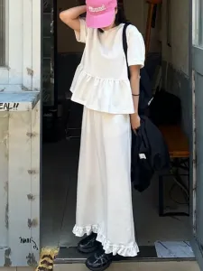 Элегантный расклешенный воротник с круглым вырезом