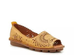 Босоножки Spring Step Bormeda Slip-On, желтые